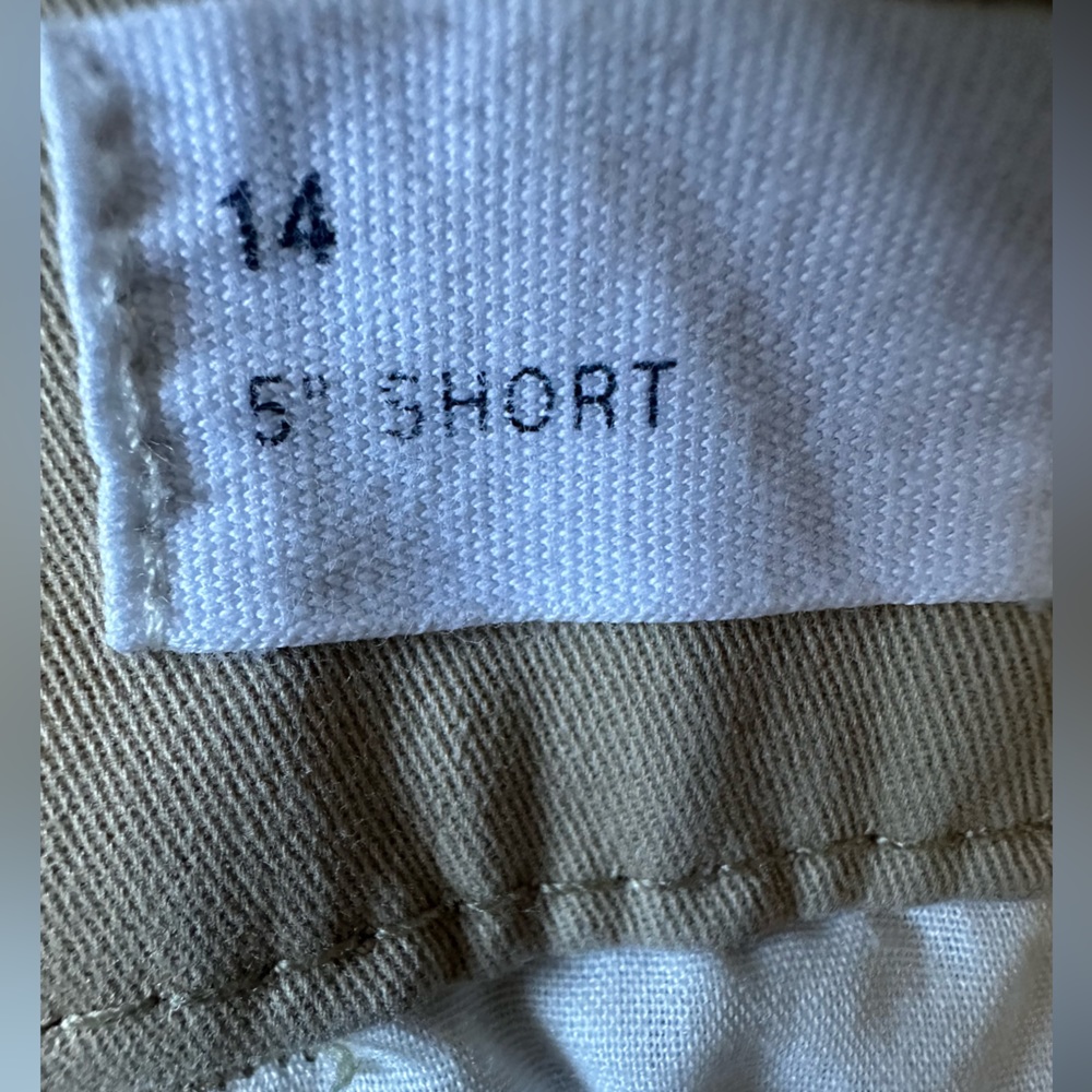 Women’s Gap Khaki 5” Shorts Size 14 - Picture 4 of 5
